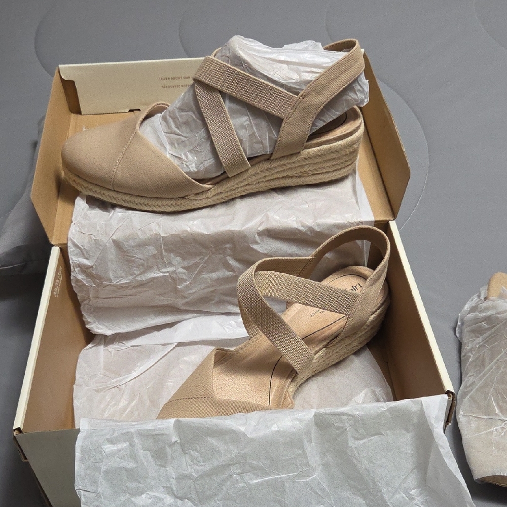 Life Stride Tan Espadrille Wedge Sandals